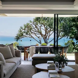 Court 4 Beachfront Bliss Holiday home