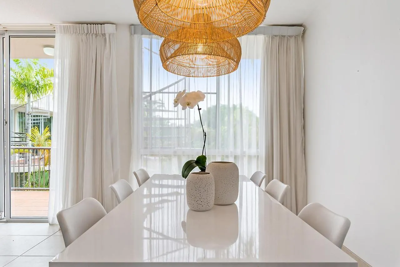 Penthouse With Private Roof Top Terrace- Noosa Apartment